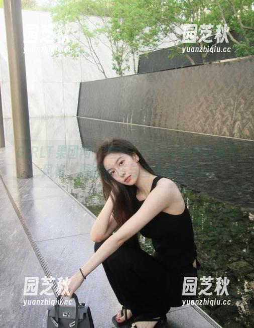 GIRLT果团网 - 妲己_Toxic独特连体衣风格，原图穿搭与图册欣赏.txt