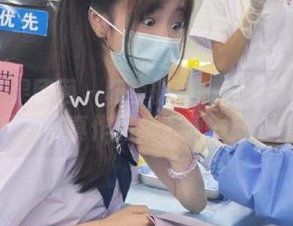 GIRLT果团网 – 和莫雅淇一起走进校园：精美写真作品集资源一览.txt