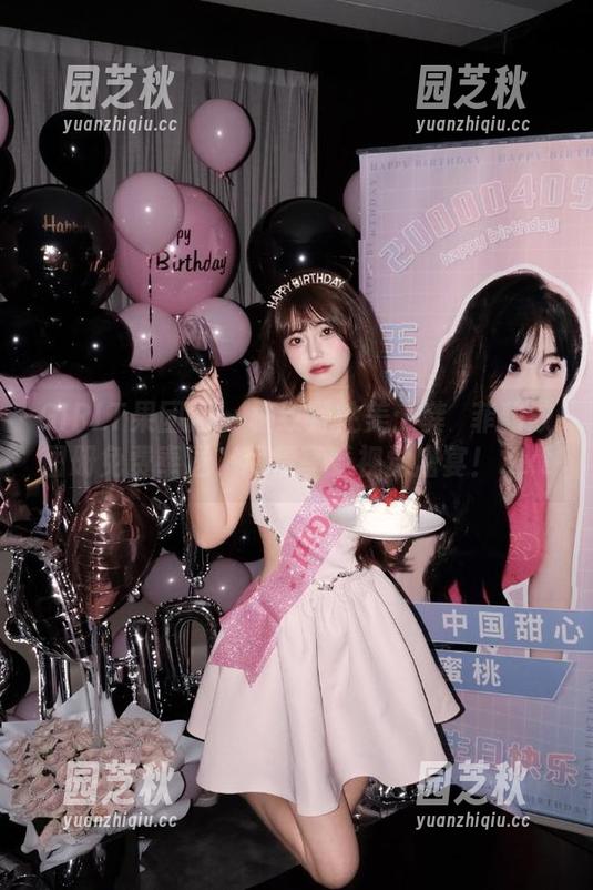 GIRLT果团网 - 极致野性美：龚玥菲豹纹图册免费奉送，尽情享受视觉盛宴！.txt