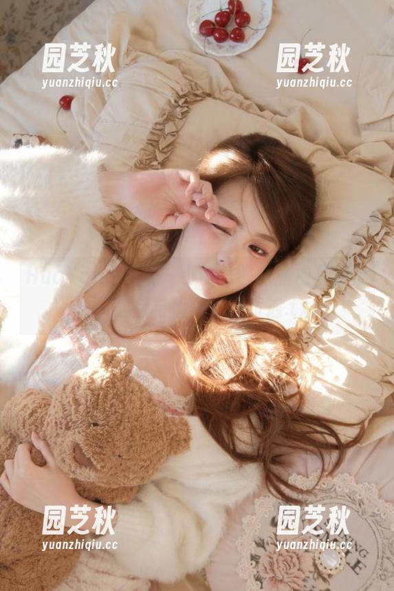 HuaYang花漾 - 小热巴韵味旗袍写真集，下载后与优雅不期而遇.txt