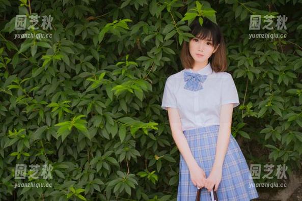 HuaYan花の颜 - 许诺Sabrina携手定制套装，呈现无与伦比的写真作品魅力.txt