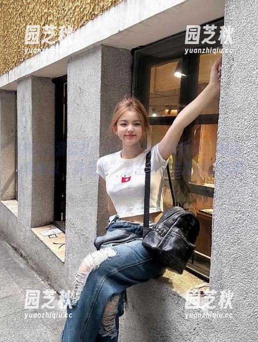 IMiss爱蜜社 - 让人惊艳的写真集！Abby李雅以“裤里丝”为主题分享她的创作灵感.txt