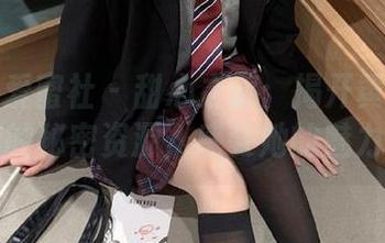 IMiss爱蜜社 – 甜心之旅：揭开黄歆苑图包背后的秘密资源，感受她的魅力！.txt