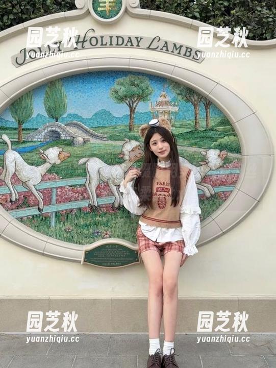 演绎汉服魅力，山茶摄影用美图展现肉丝的华丽与柔美.txt