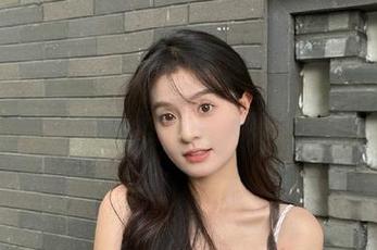 MFStar模范学院 – 唐琪儿il《礼服》作品全集：从细节中品味艺术之美.txt