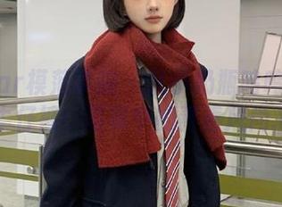 MFStar模范学院 – 从小奶瓶呜呜的作品看牛仔裤：写真中的青春风尚.txt