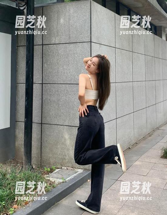 MFStar模范学院 - 时尚女神韩好甜的皮衣美图，超高颜值套图带你进入时尚世界！.txt