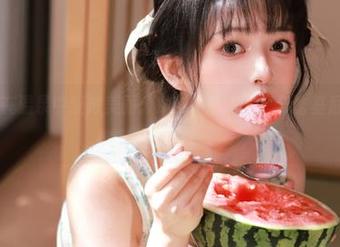 微密圈 – 在温泉中绽放美丽：MIYA高清写真与比基屁的完美呈现.txt