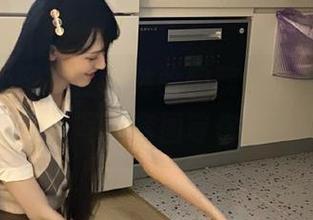 MiiTao蜜桃社 – 体验蜜蕊Mary学妹的青春魅力，写真套图等你来下载.txt