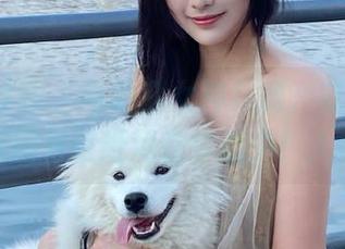 SIEE丝意 – 与颖儿女神共舞，收集她的美图与壁纸尽在掌握中！.txt