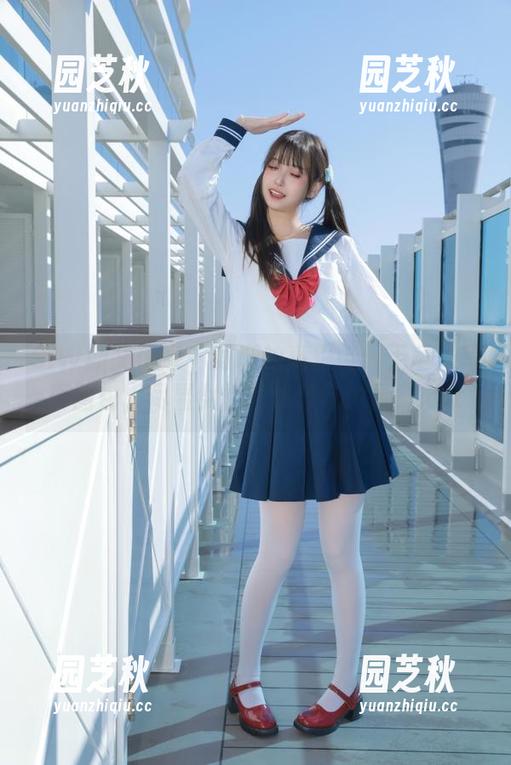 SIW斯文传媒 - 甄真的高跟鞋：无圣光写真图包，尽显女性的优雅与力量！.txt
