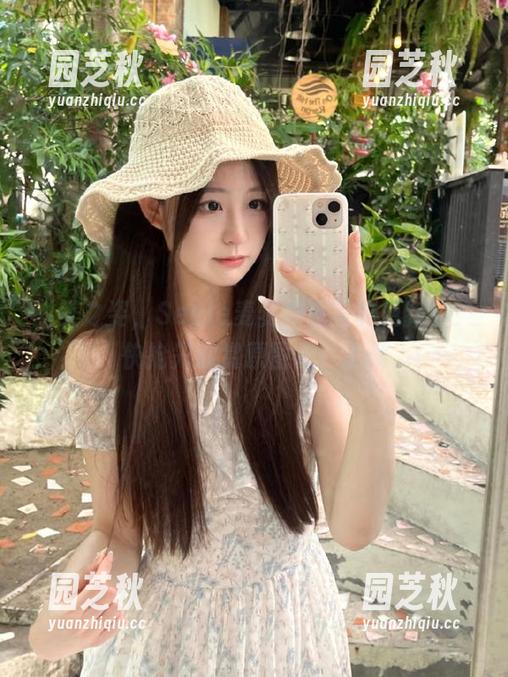 甜美之姿，Seele麦麦裸足写真更新中！快抢先欣赏原图吧！.txt