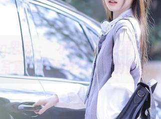 SiHua思话 – 聶小倩优雅包裙下的秘密：免费写真带你领略不一样的韵味！.txt