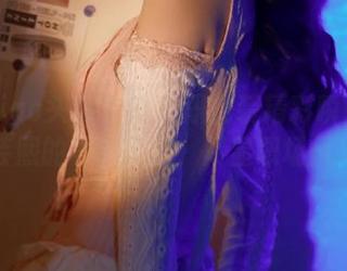 TouTiao头条女神 – 职业装精彩瞬间：观看刘芸熙的写真作品，尽显职场风采.txt