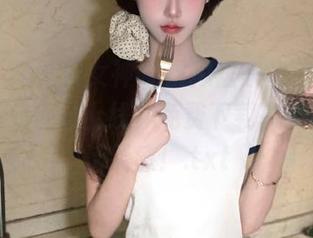 TouTiao头条女神 – 虚拟居家之旅，李思彤作品集现已上线，免费下载享受她的生活灵感！.txt
