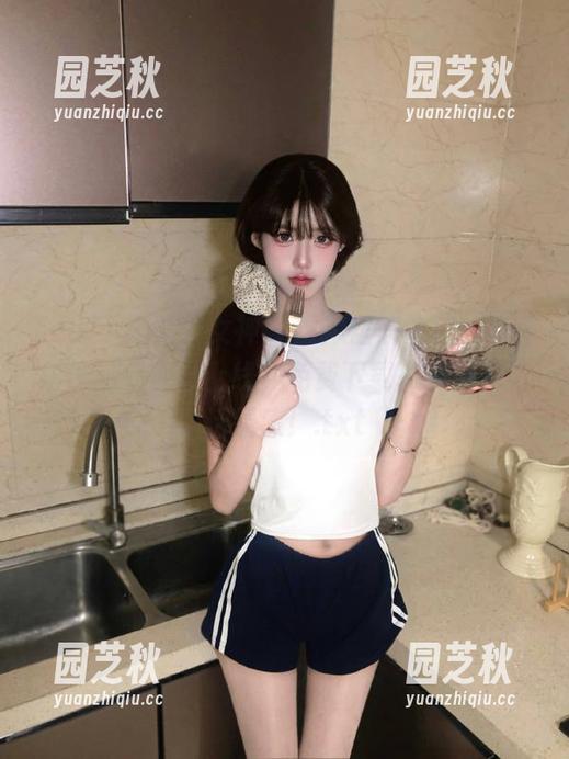 TouTiao头条女神 - 虚拟居家之旅，李思彤作品集现已上线，免费下载享受她的生活灵感！.txt