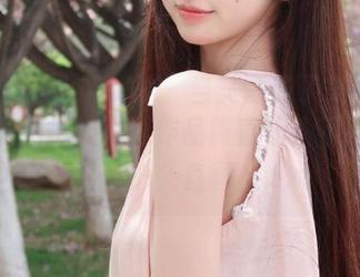 TouTiao头条女神 – 当美腿成了美图的主角，美纳子的写真作品简直让人不仅眼前一亮，心头直颤！.txt