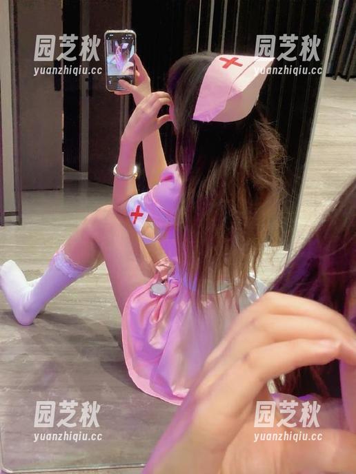 UGirls尤果网 - 一睹一只香蕉船黑色私房图片，感受她的个性与时尚风采.txt