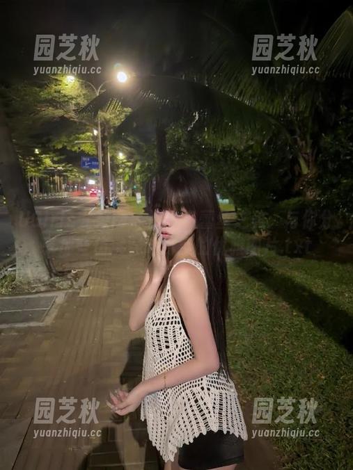 UGirls尤果网 - 张多多蕾丝之美：与你分享那些仿佛穿越时空的优雅图片.txt