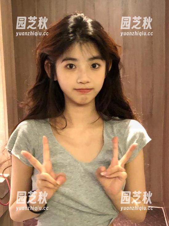 UGirls尤果网 - 李思宁透明艺术美图合集：一个不一样的视角.txt