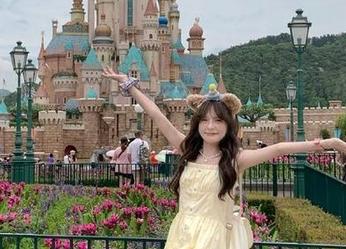 UGirls尤果网 – 赵娜娜福利来袭，吊带写真照片免费送，快来围观她的美丽吧！.txt