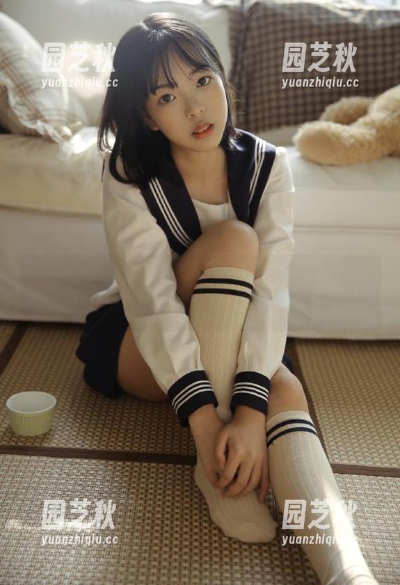 UGirls尤果网 - 飞Angelababy居家摄影：高清照片让你感受温暖与宁静.txt
