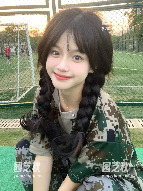 XIAOYU语画界 - 自嘲少女的逆袭，徐莉芝原图写真的真相让你忍俊不禁.txt