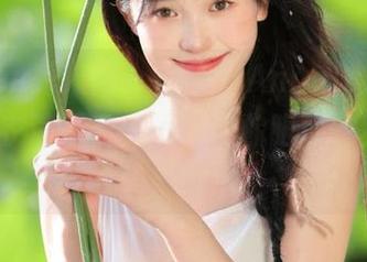 Xiuren秀人网 – 更新！AngelaLee李玲用皮衣演绎的美图，让你眼前一亮！.txt