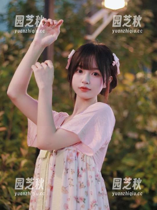 Xiuren秀人网 - 不可思议的美：FoxYini孟狐狸浴缸合集资源，带你领略独特摄影风格！.txt