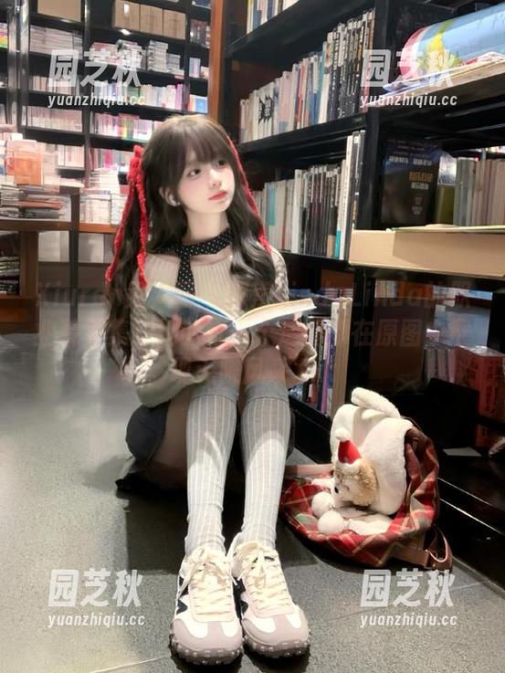 Xiuren秀人网 - 探索LindaLinda的职业装全集：她的每一个造型都在原图中展现无限风采.txt