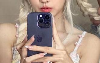 Xiuren秀人网 – 高清写真秀：kelly凯莉在天台上的迷人瞬间回顾.txt
