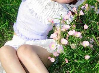 Xiuren秀人网 – 精选图库：刘婷婷空姐写真，展示高空之上的时尚与品味.txt