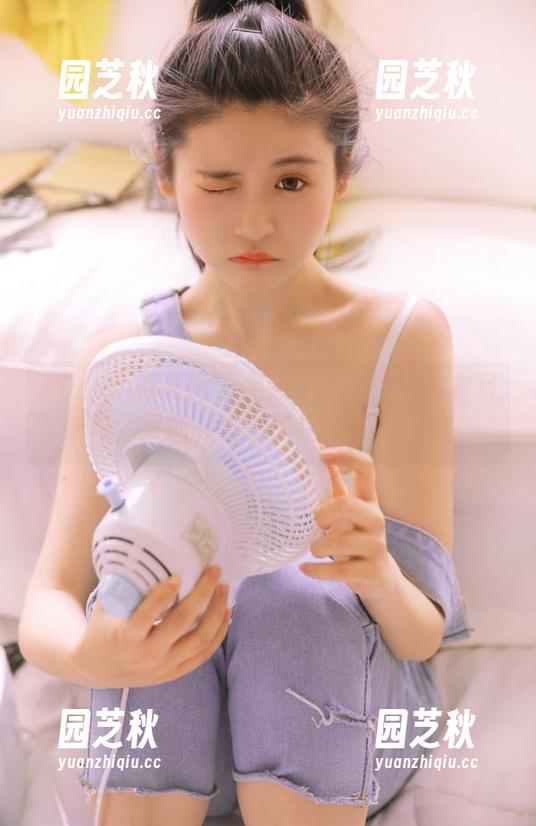 Xiuren秀人网 - 免费获取周波儿泳衣写真，尽情领略她的迷人身姿.txt