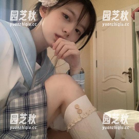 Xiuren秀人网 - 深入夏馨瑶的美腿秘境：精致图片资源让你目不暇接.txt