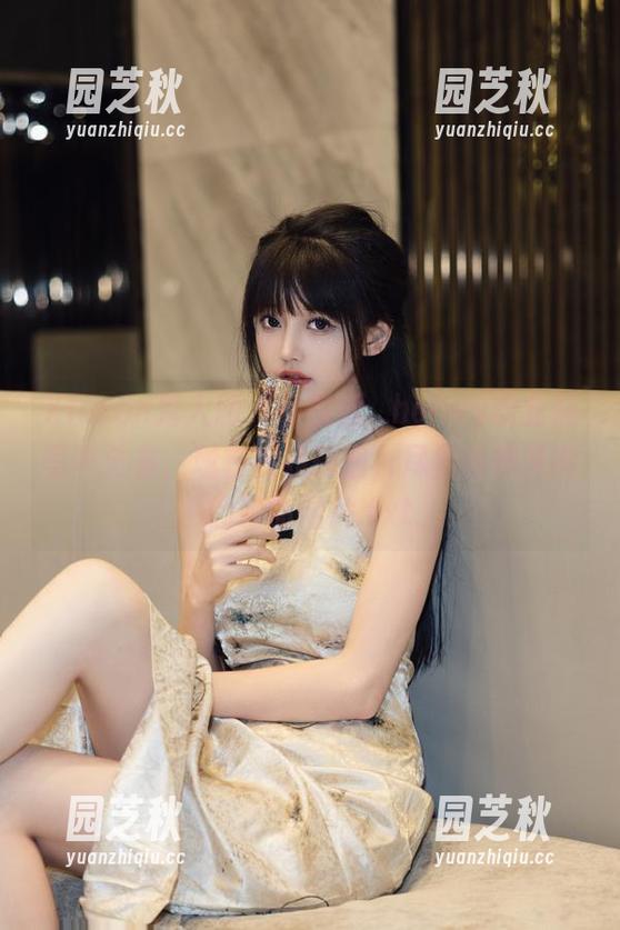 Xiuren秀人网 - 小蛮妖_honey职业装写真全集，现在在线释出，尽显多样风格的绚丽图片.txt