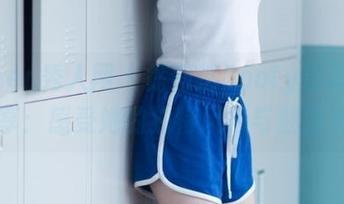 Xiuren秀人网 – 徐莉芝Booty红裙套图分享：感受她的独特风格与魅力.txt