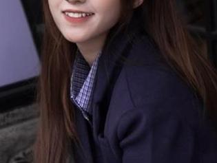 Xiuren秀人网 – 林文文的吊带写真：展现青春活力的迷人图片集.txt