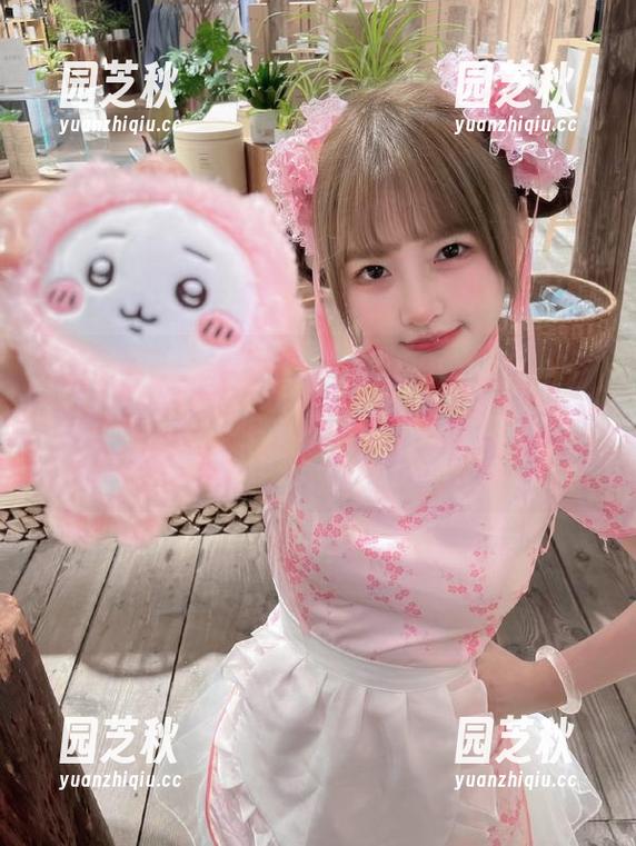 Xiuren秀人网 - 被“林文文yookiJK”套图分享征服的瞬间：她的风格独树一帜，让人欲罢不能，快来围观吧！.txt