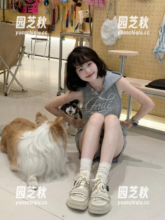 Xiuren秀人网 - 淼淼萌萌哒水手服写真合集出炉，精彩原图呈现强烈的青春气息.txt
