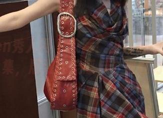Xiuren秀人网 – 收藏！甜白酱牛仔裤高清作品集，展现潮流感与个性魅力！.txt