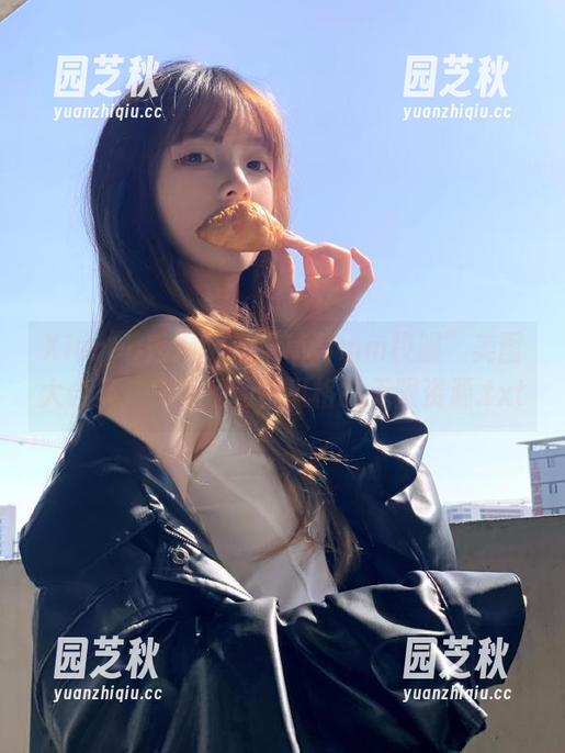 Xiuren秀人网 - “草莓mm校服”美图大合集，探索她独特风格的无限资源.txt