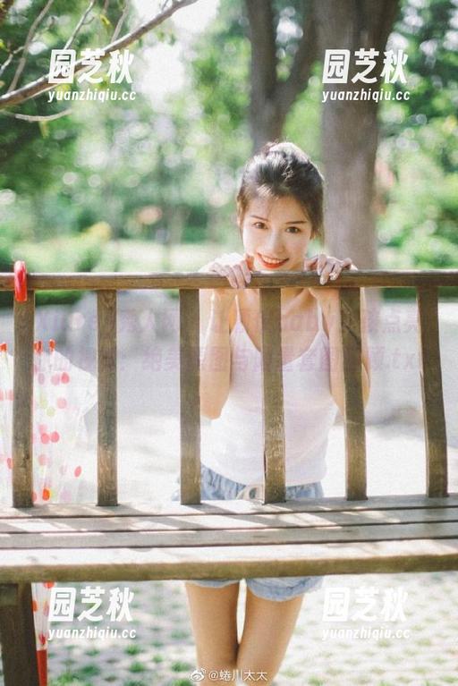 Xiuren秀人网 - 让颖仪baby女孩点亮你的视觉：绝美原图与限量套图回顾.txt