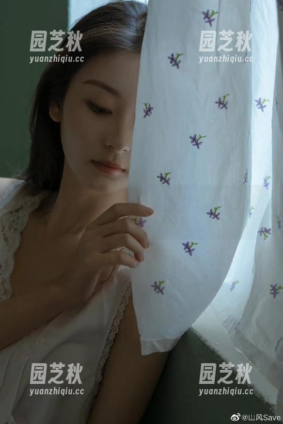 YouMi尤蜜荟 - Yumi尤美花嫁的图包全新更新，仿佛置身于梦幻的婚礼殿堂.txt