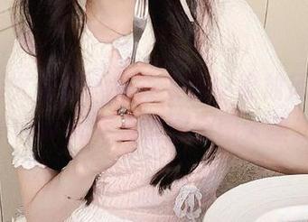 YouMi尤蜜荟 – 在连衣裙中绽放风采，朱可儿Flower写真套图原图大曝光.txt