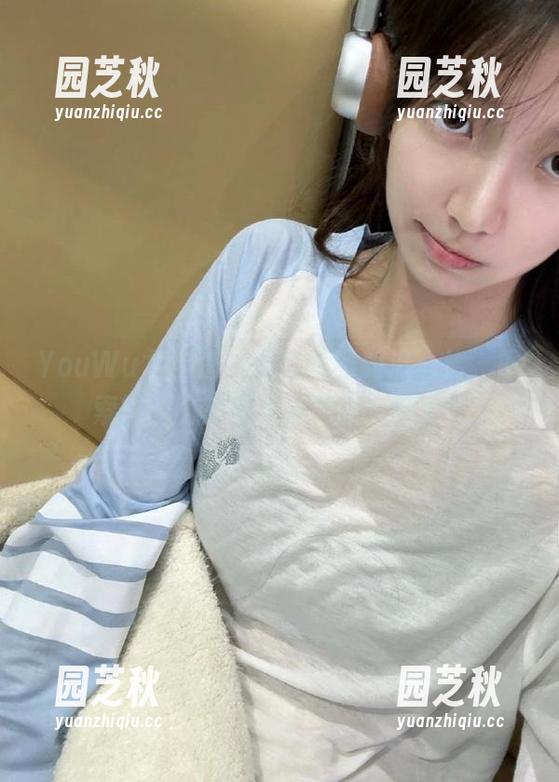 YouWu尤物馆 - 从容优雅的温心怡，探索她的比基尼写真图库之旅.txt