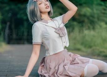 微密圈 – 从牛圈到写真，YuYu超甜丫奶牛的精选作品集满足你所有的想象！.txt