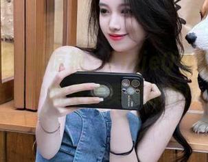 从未见过如此惊艳，ZinieQ电宝（Iono）写真中的完美美图解析！.txt