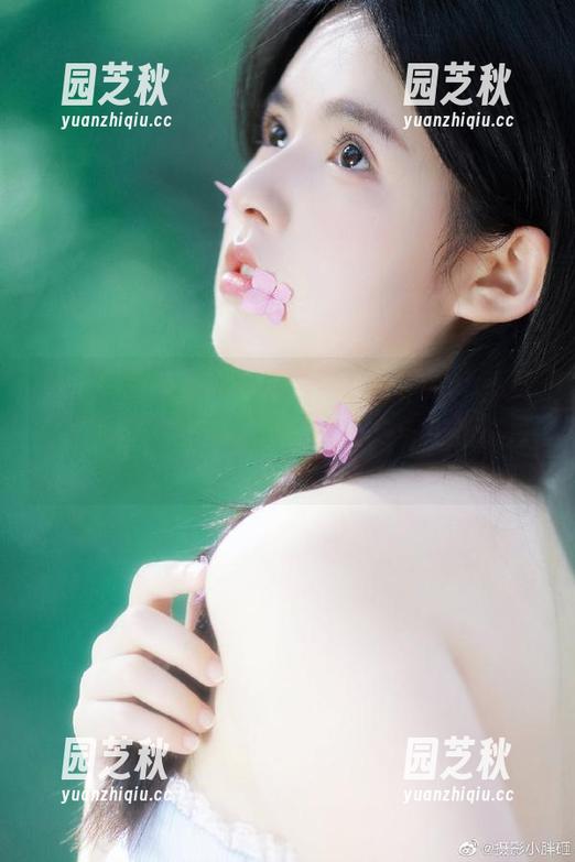 beautyleg - 从晨曦到夜幕，Aries日常写真图片分享她的个人魅力与生活态度.txt