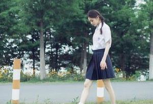 beautyleg – Cathy的连体衣写真原图，分享她独特的时尚视角与魅力！.txt