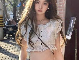 beautyleg – Queena在泳衣中尽情绽放的美图合集，完美诠释无畏夏日.txt